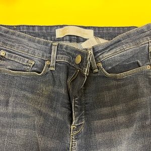 Signature Levi's Women's Straight Leg Jeans